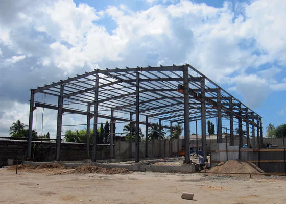 Ruimteframe van licht staal Warehouse Metalen structuur Prefab Layout Workshop