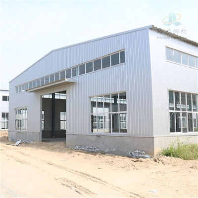 Prefab stalen constructie magazijn met H-sectie balken en sandwichpanelen