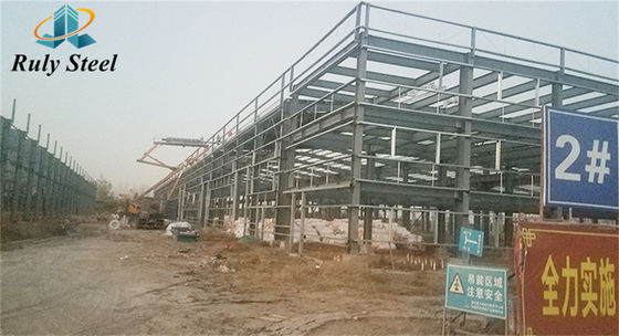 Industriële staalconstructies Vervaardiging Voorafgebouwde portale staalconstructies