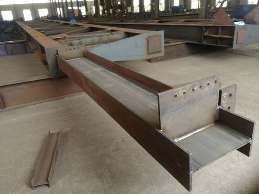 Hoogsterke geprefabriceerde structuurstaalfabricage H-balk geschilderd / gegalvaniseerd