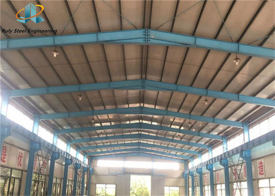 Warme verkoop Prefabriceerde staalconstructie Grote span Warehouse Workshop Fabriek Gebouw met goot cement Constructie