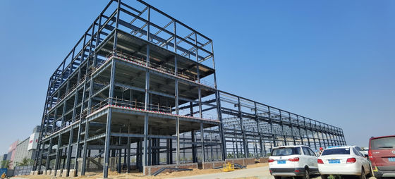 Fabriek voor geprefabriceerde staalconstructies voor meerdere verdiepingen staalgebouwen PEB-gebouwen Staal magazijn