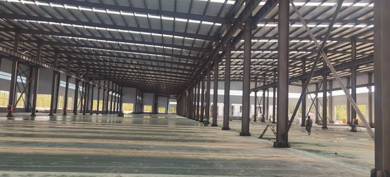 Rigiede gegalvaniseerde staalstructuur Prefab metalen gebouw