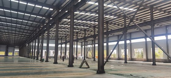 Rigiede gegalvaniseerde staalstructuur Prefab metalen gebouw
