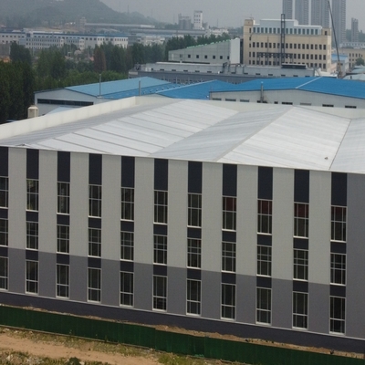 Q235B Voorgefabriceerde Stalen Magazijngebouw met Glaswolpanelen