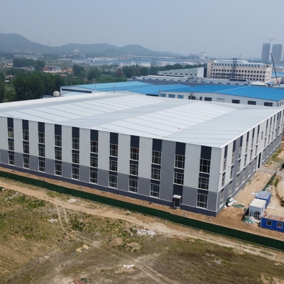 Q235B Geprefabriceerd Stalen Gebouw met Isolatiepanelen