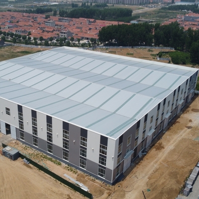 Prefab industriële stalen gebouwen voor werkplaatsen met grote overspanning