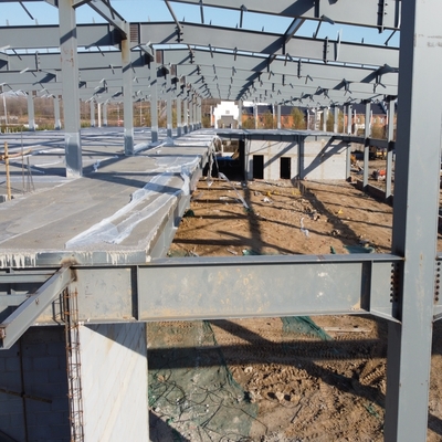 Prefab stalen magazijngebouw met steenwol panelen