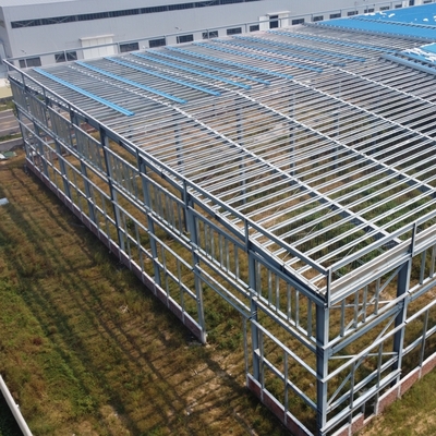 Prefab Steel Warehouse 150m x 40m met Glaswol Sandwich Panels