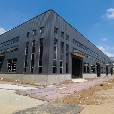 Q355B Werkplaats voor staalconstructies met steenwolwand Sa 2.5