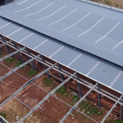 Zwaar uitgevoerd geprefabriceerd magazijn met stalen structuur voor opslag van cementfabrieken met Q235B/Q355B-staal