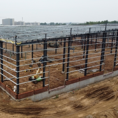Voorgefabriceerde staalconstructie met H-afdelingsbalken en PPGI-bekleding