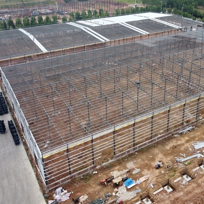 Voorgefabriceerde staalconstructie met lichtstaalframe