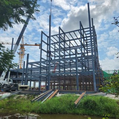 Modern ontwerp geprefabriceerde stalen structuur hotelgebouwen meerlaagse stalen gebouwen levering