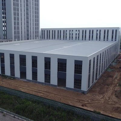 Prefab H-sectie stalen magazijn met bovenloopkraan en thermische isolatie