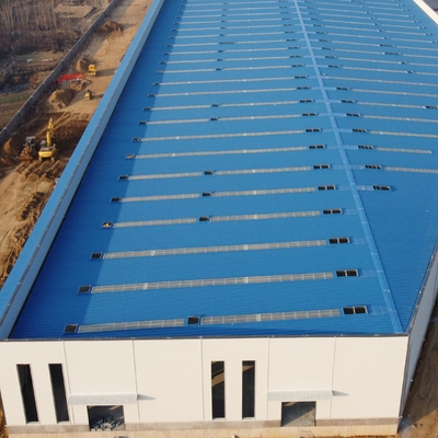 PEB-staalgebouwen met grote spanning met H-kolommen en balken