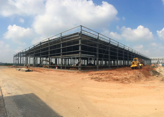 Professionele constructiestaalfabrikanten voor fabriekshallen