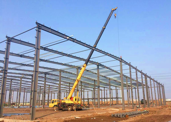 Q235B Q355B PEB Stalen Gebouwframe voor Magazijn Werkplaats