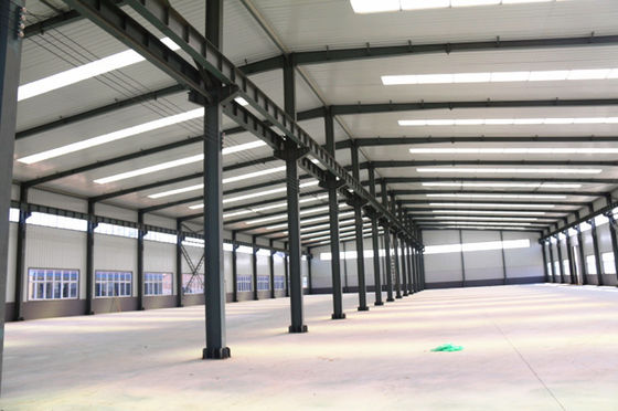 Portal Frame Prefab Preassembled Steel Workshop Gebouw Berging Garage Warmgewalste sectie