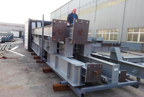 Prefab Steel Warehouse Building met stalen bekledingsplaten